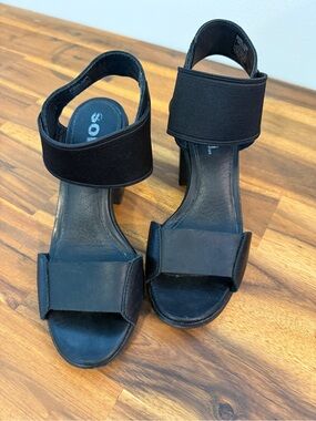Sorel Nadia Black Leather Sandals